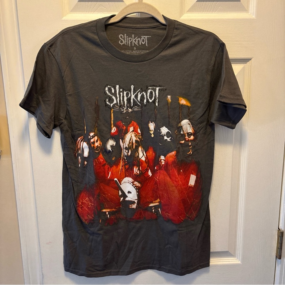 Slipknot Graphic Men's Gray T-Shirt in Size  Small BNOT NEVER EVEN TRIED ON